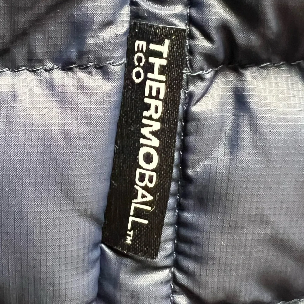 The North‎ Face Men's Thermoball Hooded Jacket - Navy  Blue, Medium